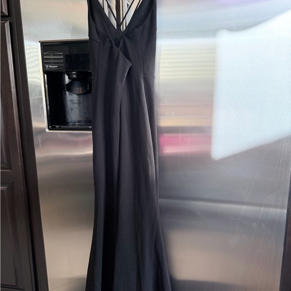 Lulus Dresses & Skirts - Lulu's Black Strappy Back Maxi Dress